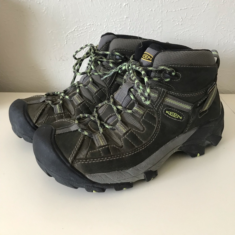 Keen Women’s Targhee II Mid Hiking Boots
